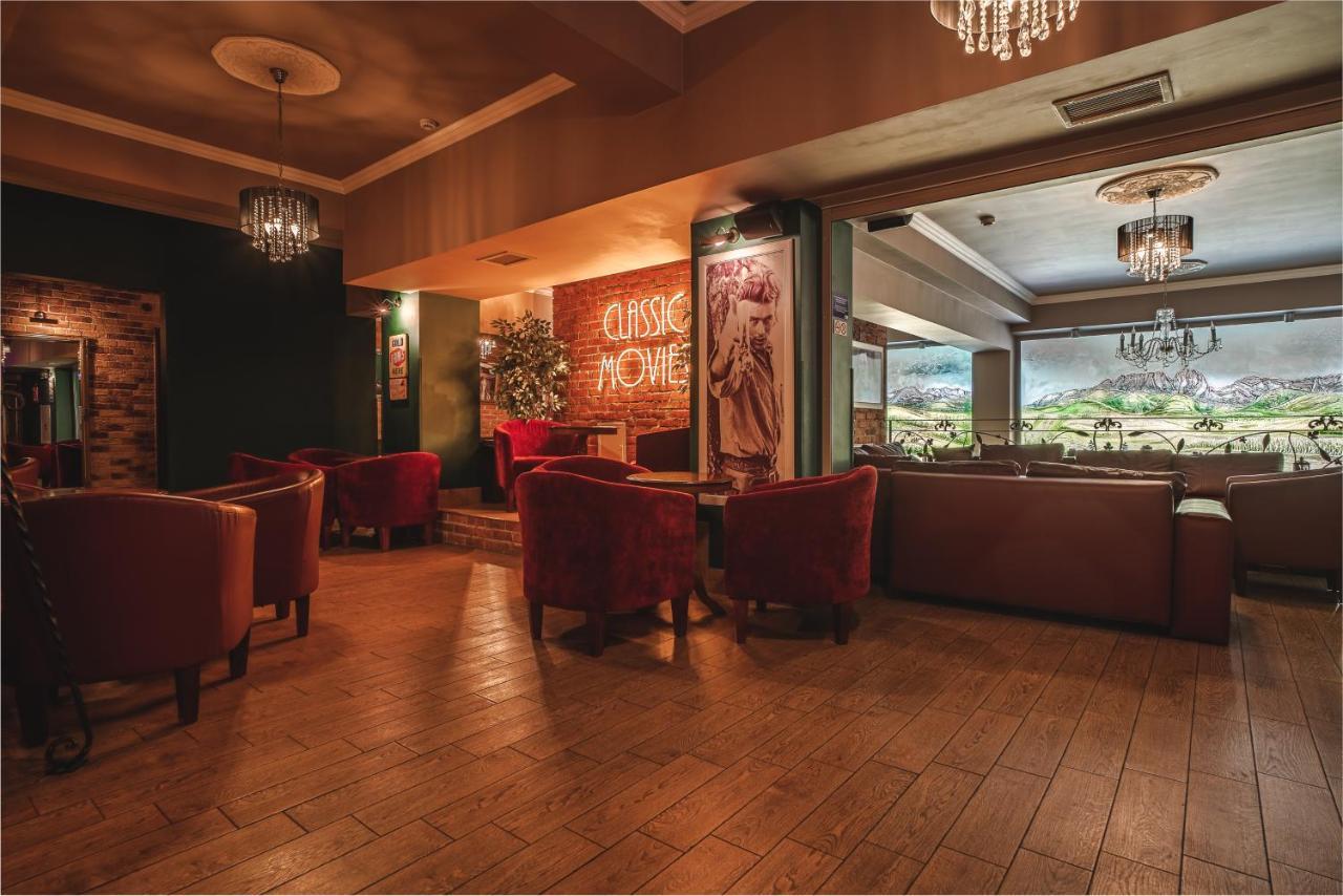 白杜纳耶茨地区Spa度假酒店 比利但耶克 外观 照片